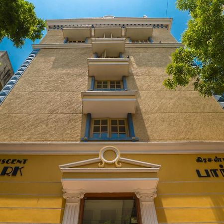 Crescent Park Hotel Csennai Kültér fotó