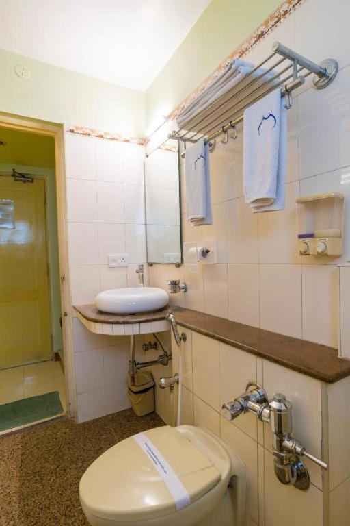 Crescent Park Hotel Csennai Kültér fotó