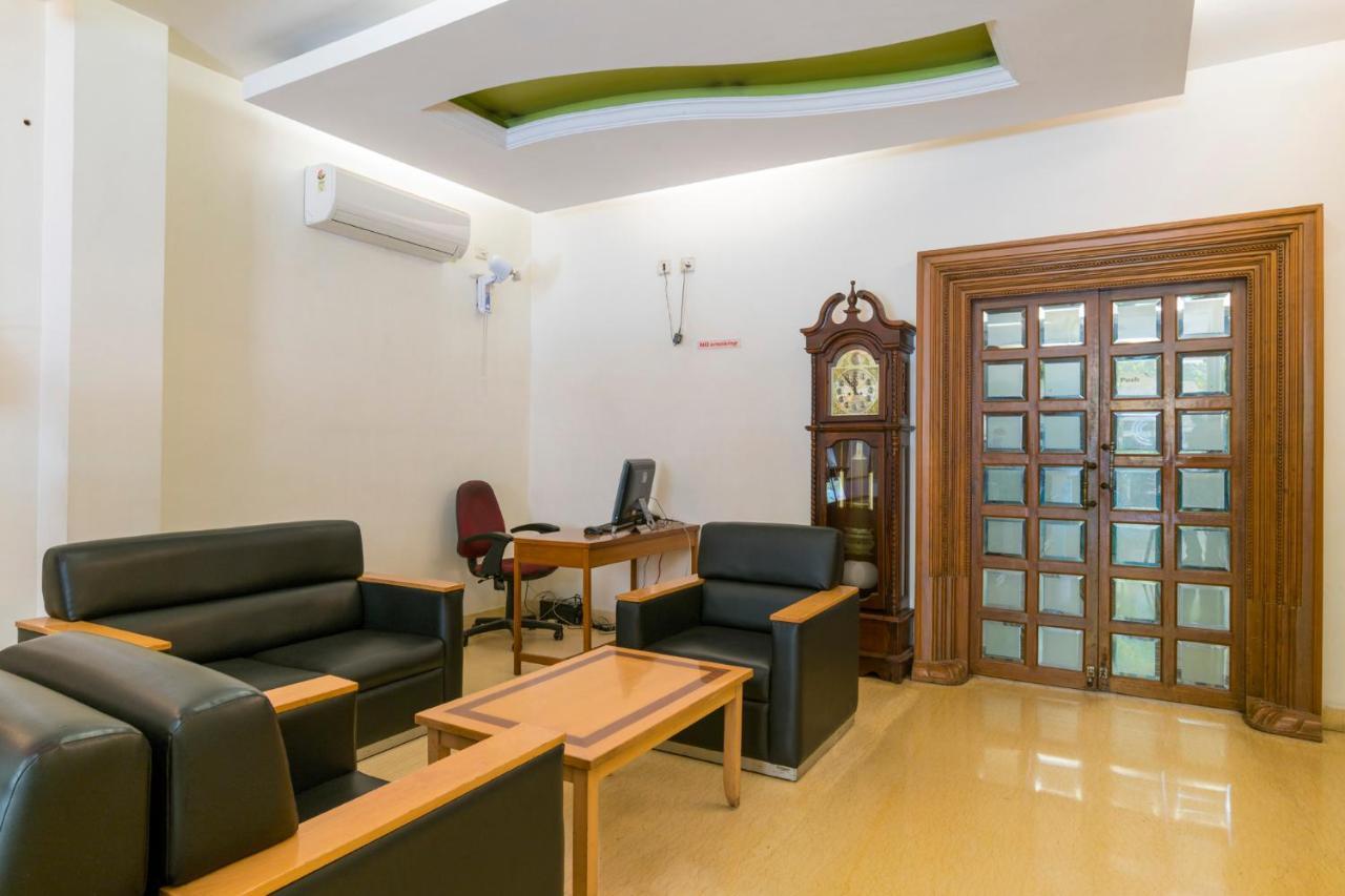 Crescent Park Hotel Csennai Kültér fotó